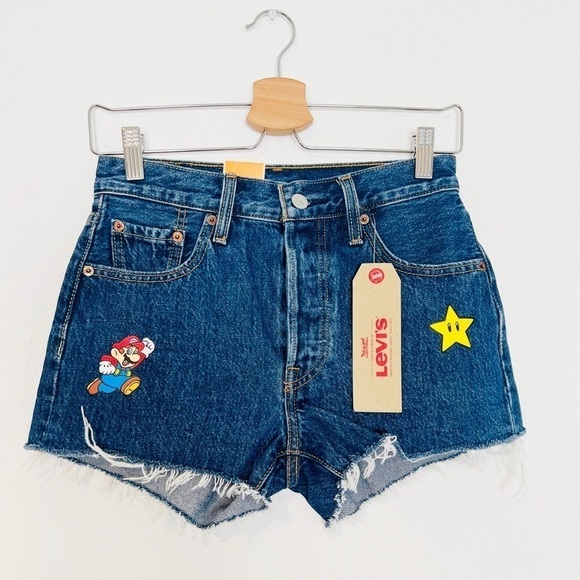 NEW Levi’s Super Mario High Rise Denim Shorts - Picture 2 of 10